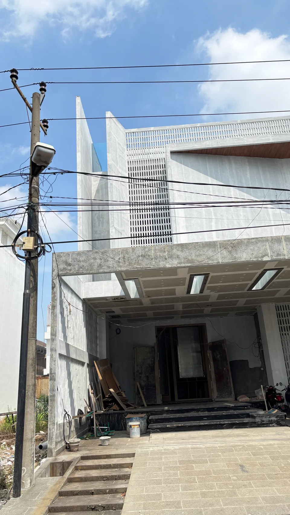 Pengerjaan 12 dari 50 — AW House, Medan — proyek residensial WE Arsitek