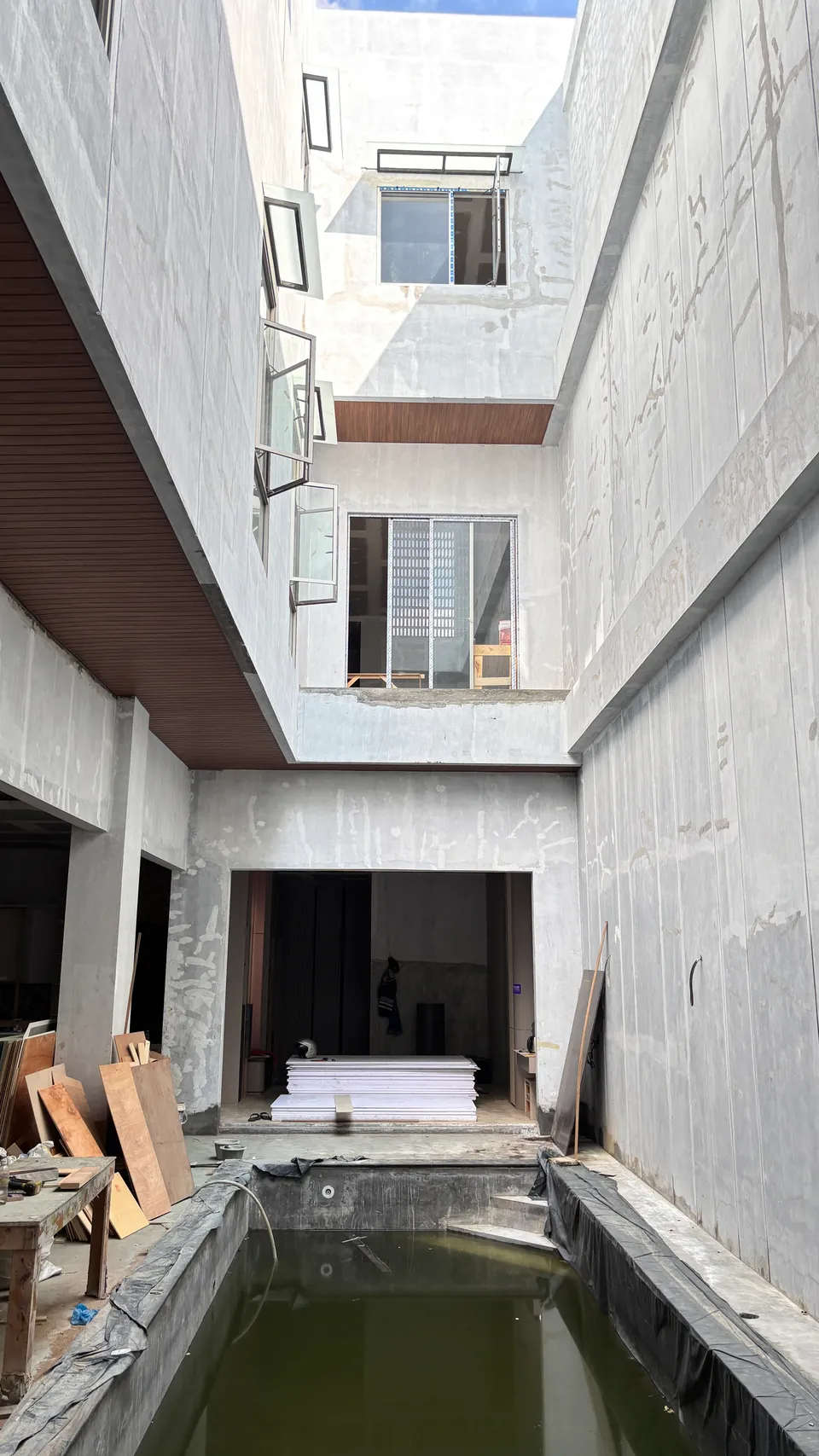 Pengerjaan 15 dari 50 — AW House, Medan — proyek residensial WE Arsitek