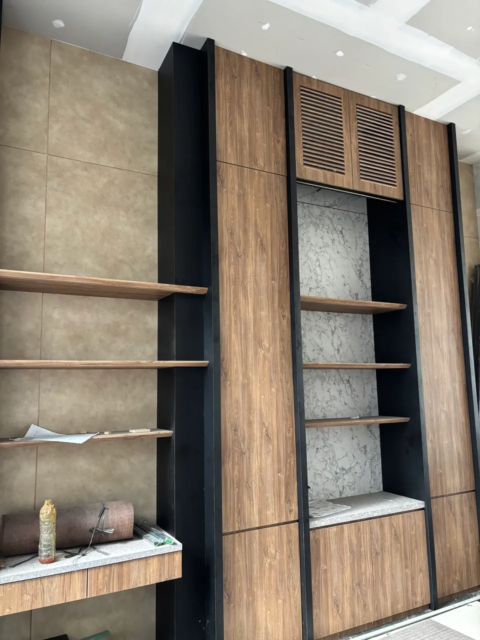 Pengerjaan 32 dari 50 — AW House, Medan — proyek residensial WE Arsitek
