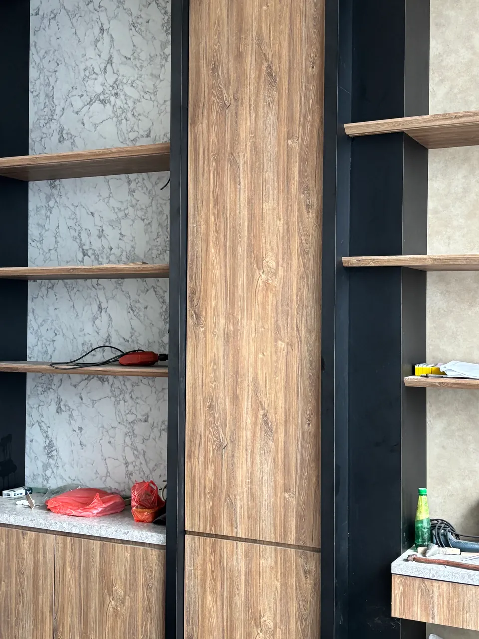 Pengerjaan 33 dari 50 — AW House, Medan — proyek residensial WE Arsitek