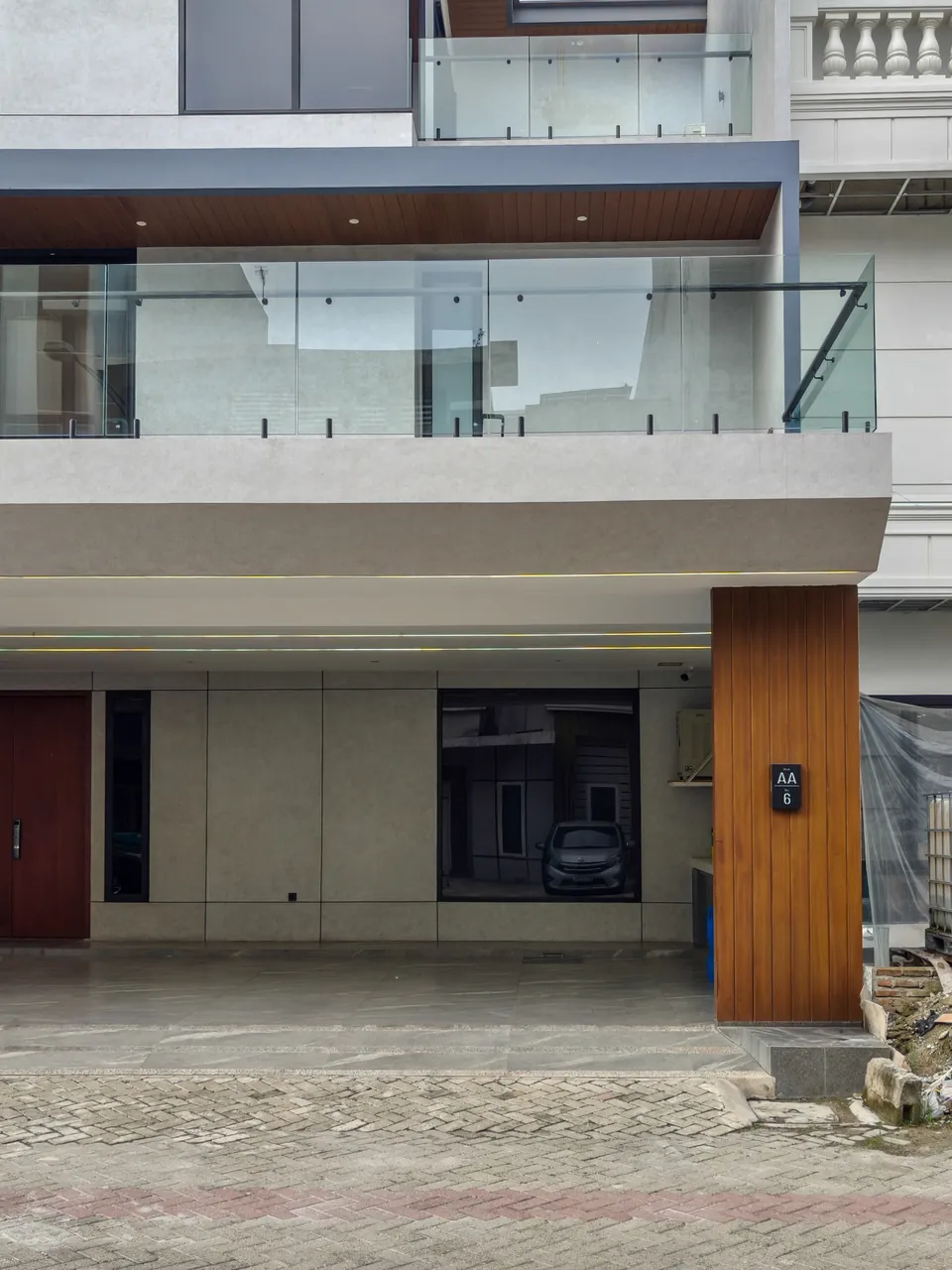 Selesai 3 dari 35 — LK House, Medan — proyek residensial WE Arsitek