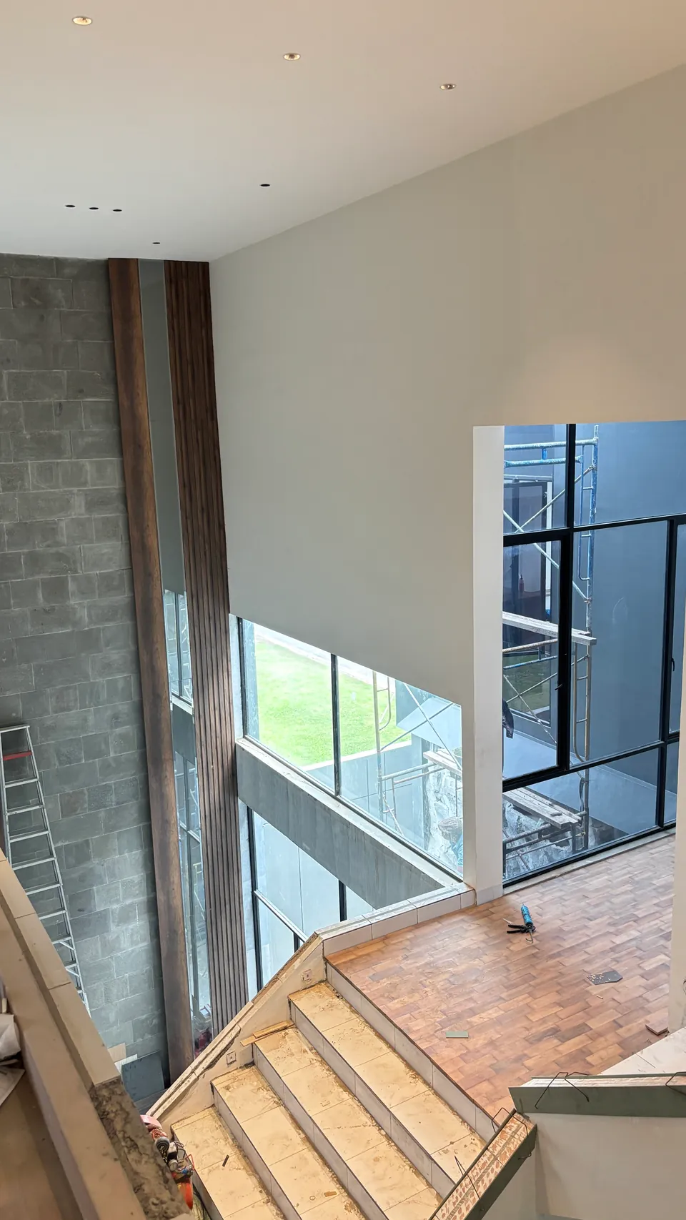 Pengerjaan 3 dari 37 — OEI House, Medan — proyek residensial WE Arsitek