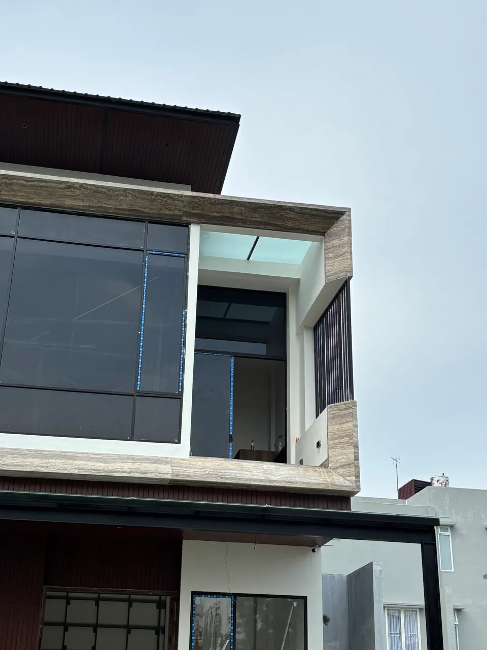 Pengerjaan 29 dari 37 — OEI House, Medan — proyek residensial WE Arsitek