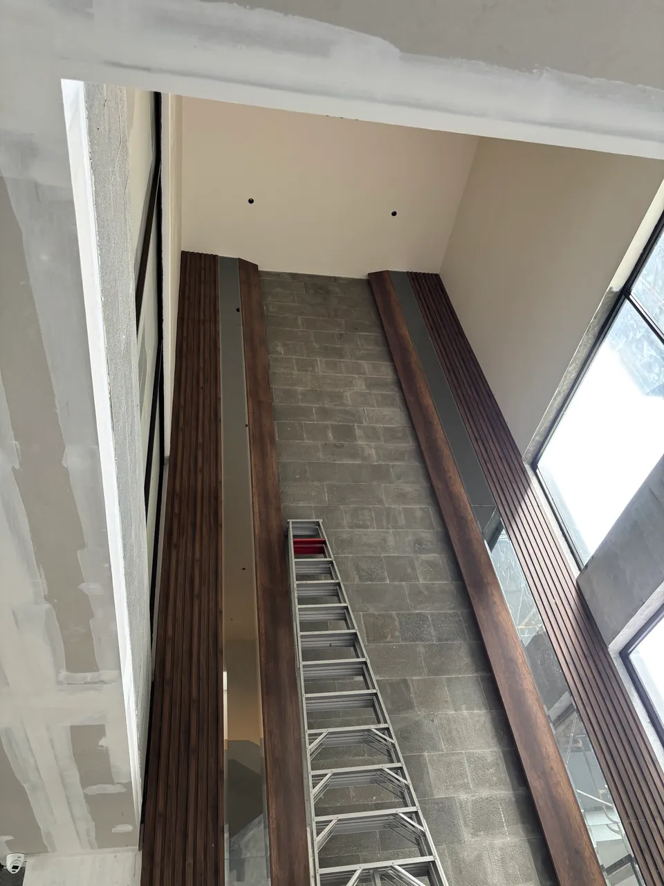 Pengerjaan 30 dari 37 — OEI House, Medan — proyek residensial WE Arsitek