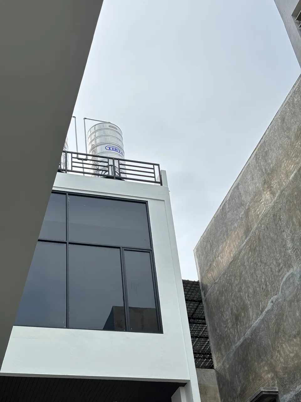 Pengerjaan 34 dari 37 — OEI House, Medan — proyek residensial WE Arsitek