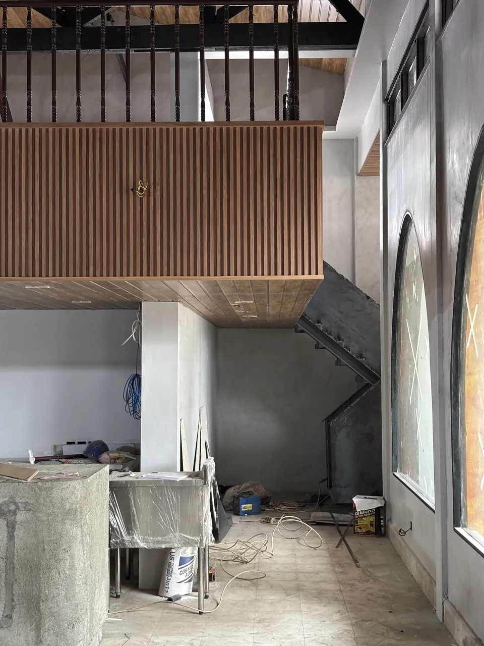 Pengerjaan 1 dari 11 — Cafe De Palms, Medan — proyek komersial WE Arsitek