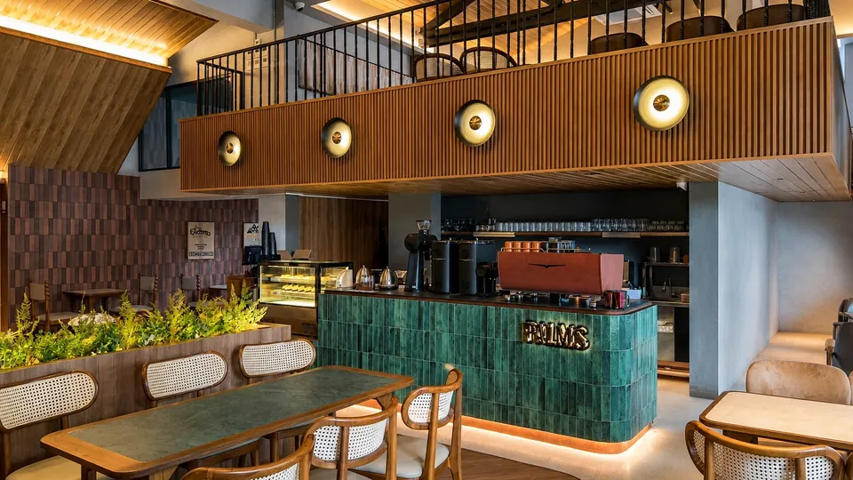 Selesai 5 dari 7 — Cafe De Palms, Medan — proyek komersial WE Arsitek
