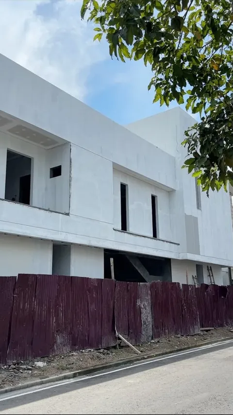Pengerjaan 2 dari 10 — W House, Citraland Gama City, Medan — proyek residensial WE Arsitek