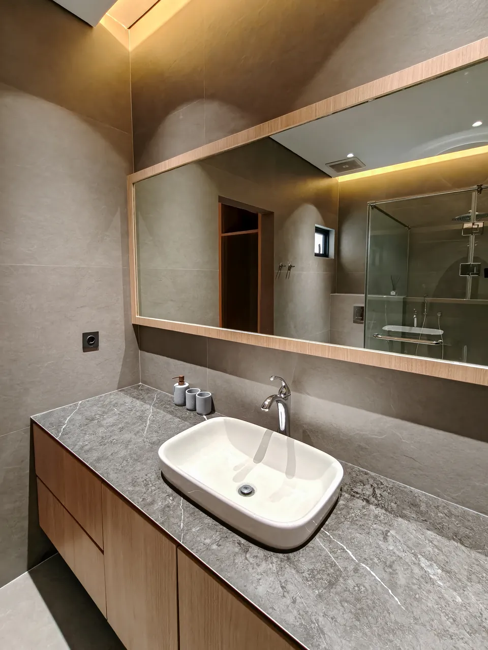 Selesai 21 dari 36 — W House, Citraland Gama City, Medan — proyek residensial WE Arsitek